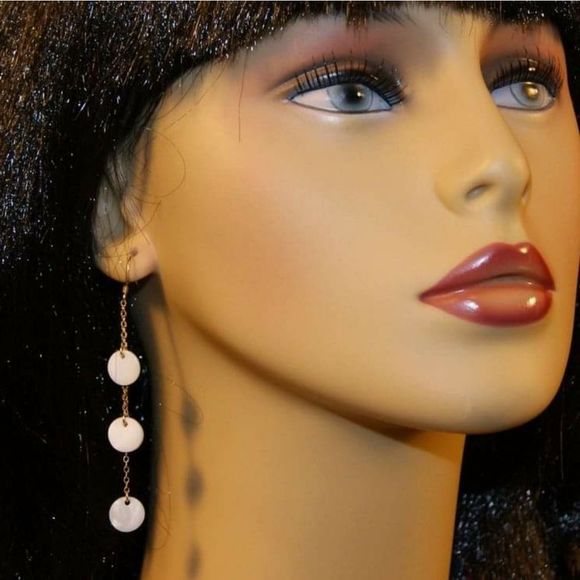 Handmade 14kt Gold Filled Chain & Shell Earrings - Picture 2 of 5